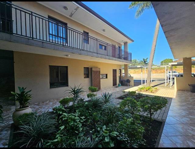 3 BEDROOM APARTMENT FOR SALE IN VERULAM CENTRAL
